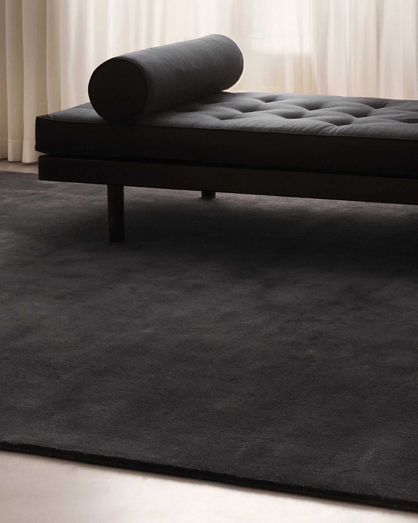Hand Tufted Rug - Charcoal