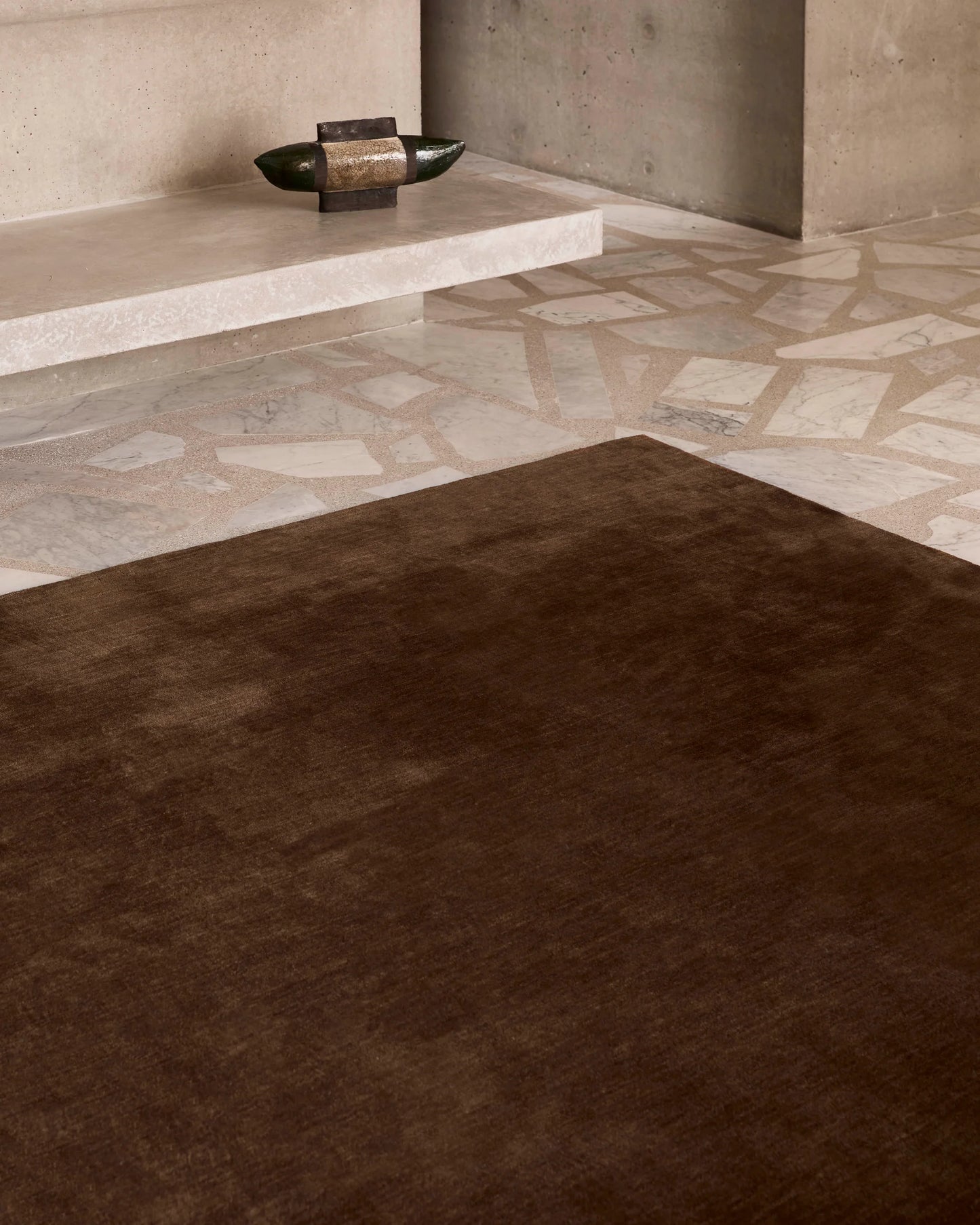 Hand Tufted Rug - Dark Mocha
